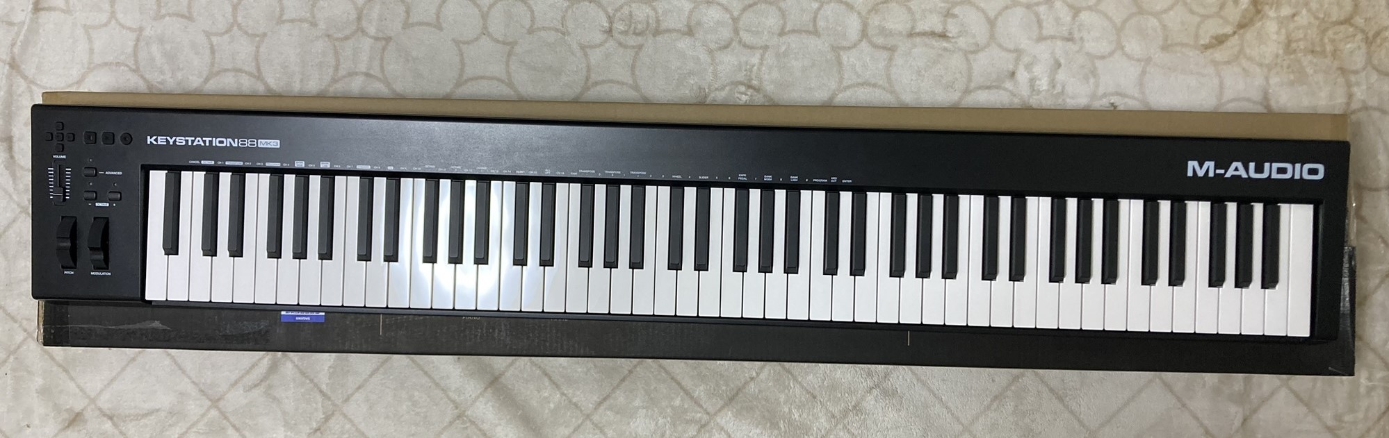 新品です未開封ですM-Audio Keystation 88 MK3 MIDI キーボード88鍵盤